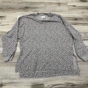 American Eagle Size Small Tan Leopard Sweatshirt